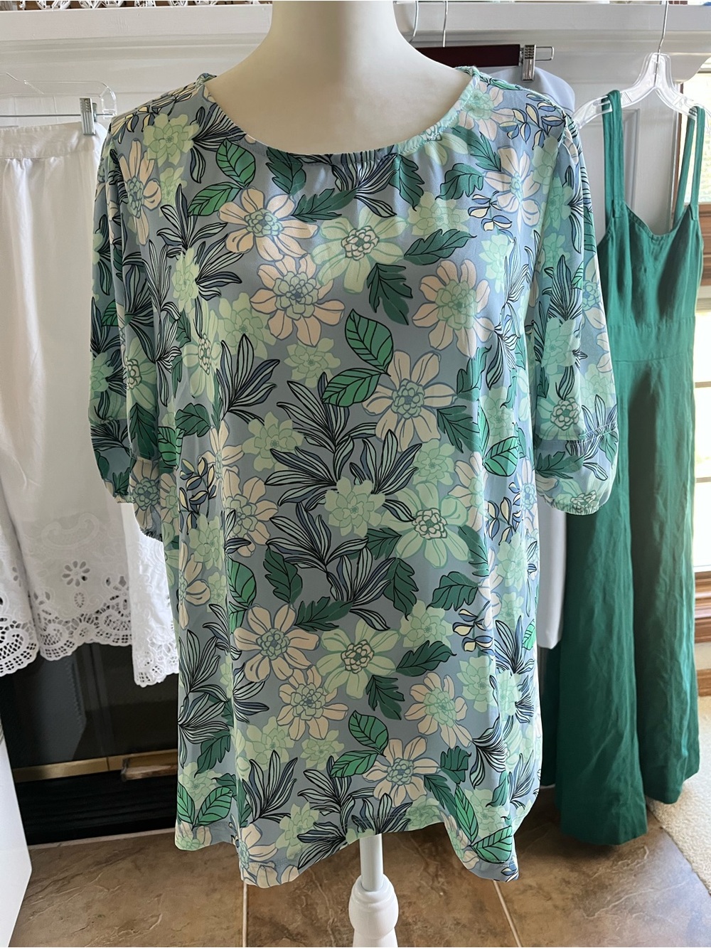 LOFT Floral Scoop-Neck Short-Sleeve Top - Green/Blue